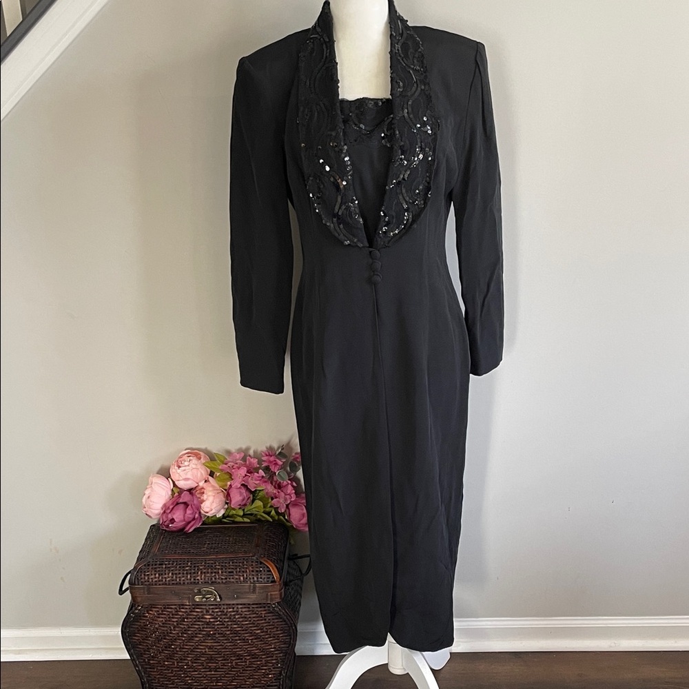 Vintage Long Black Women's Blazer with Embellished Collar